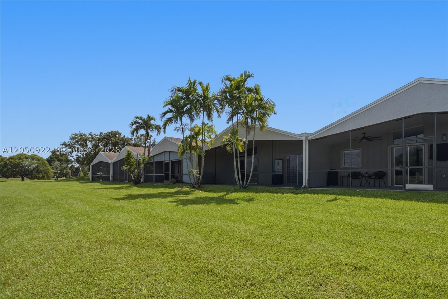502 Woodgate Cir #B, Sunrise FL 33326