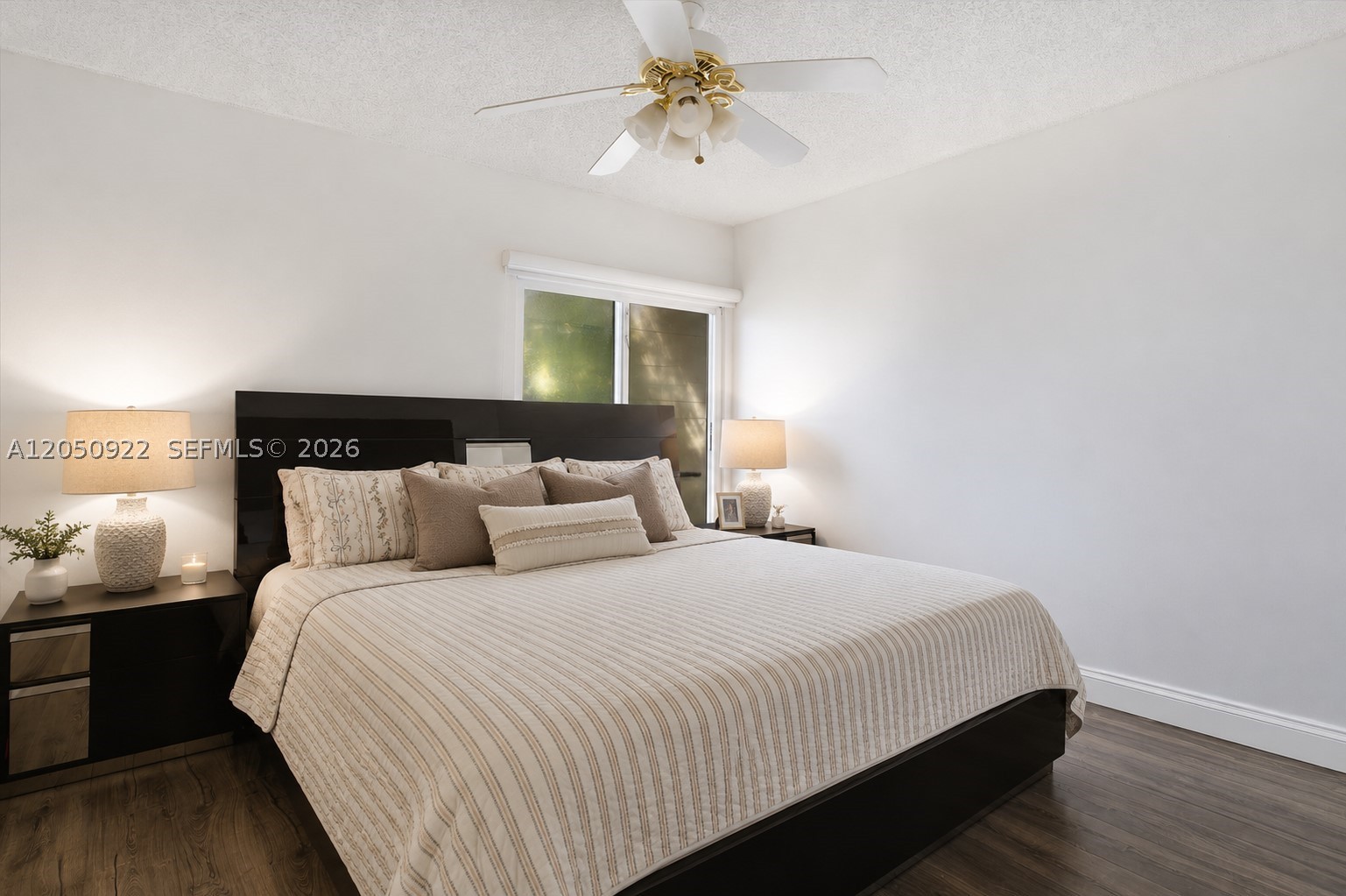 502 Woodgate Cir #B, Sunrise FL 33326