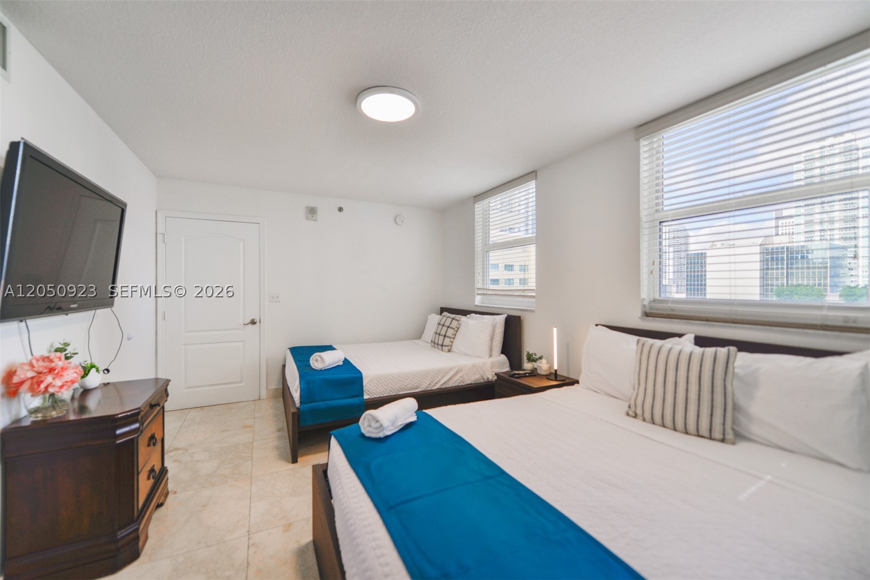 1200 Brickell Bay Dr #2324, Miami FL 33131