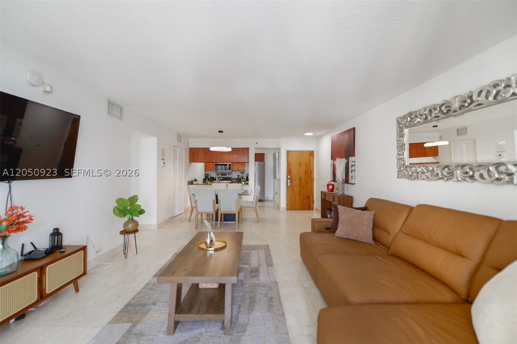 1200 Brickell Bay Dr #2324, Miami FL 33131