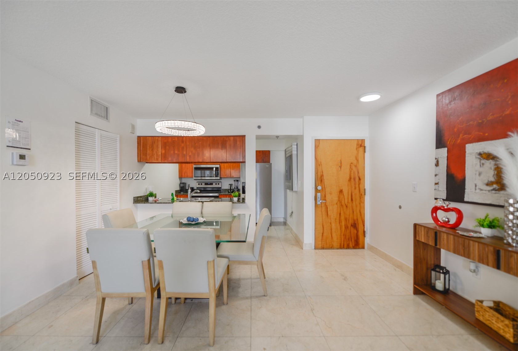 1200 Brickell Bay Dr #2324, Miami FL 33131