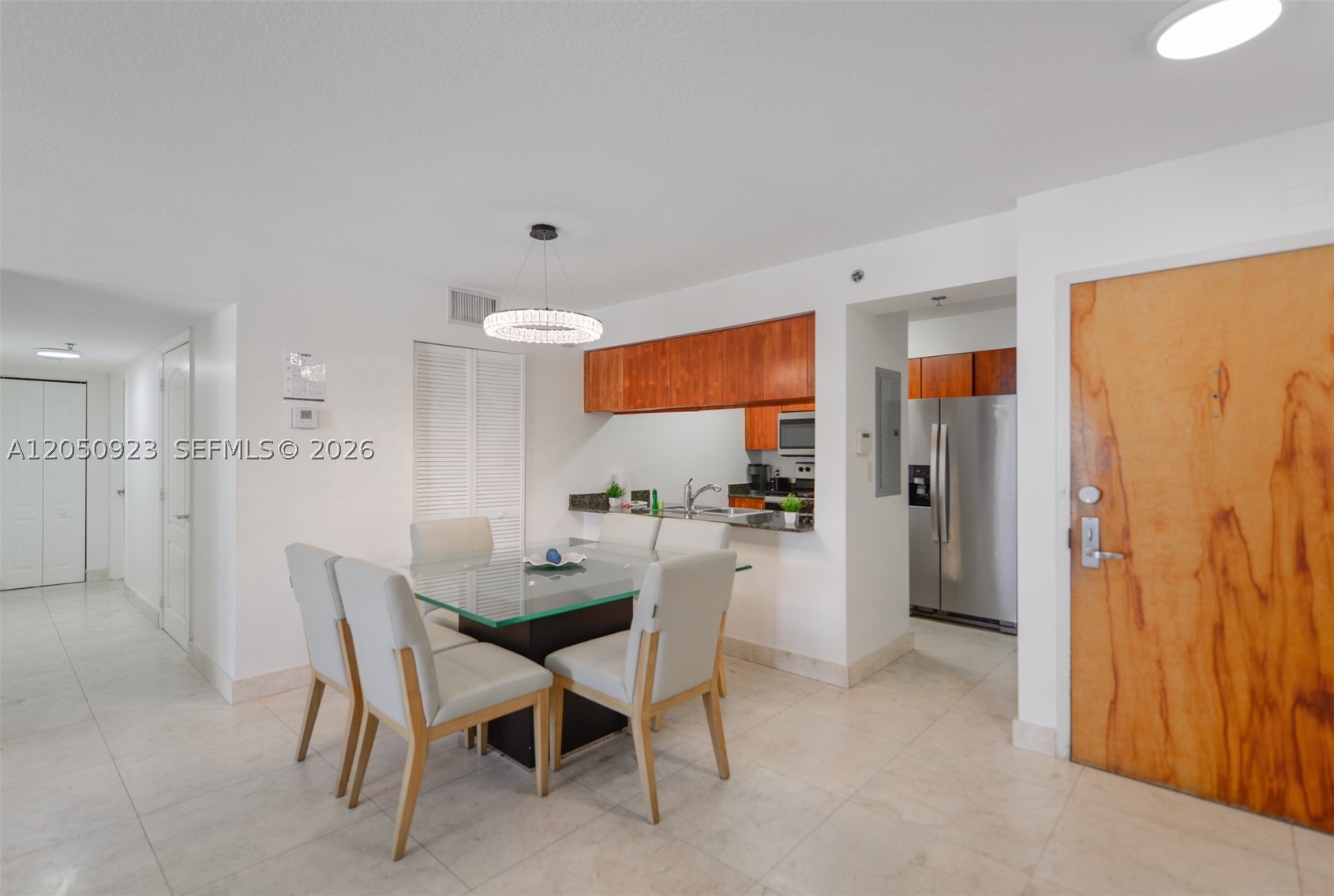 1200 Brickell Bay Dr #2324, Miami FL 33131