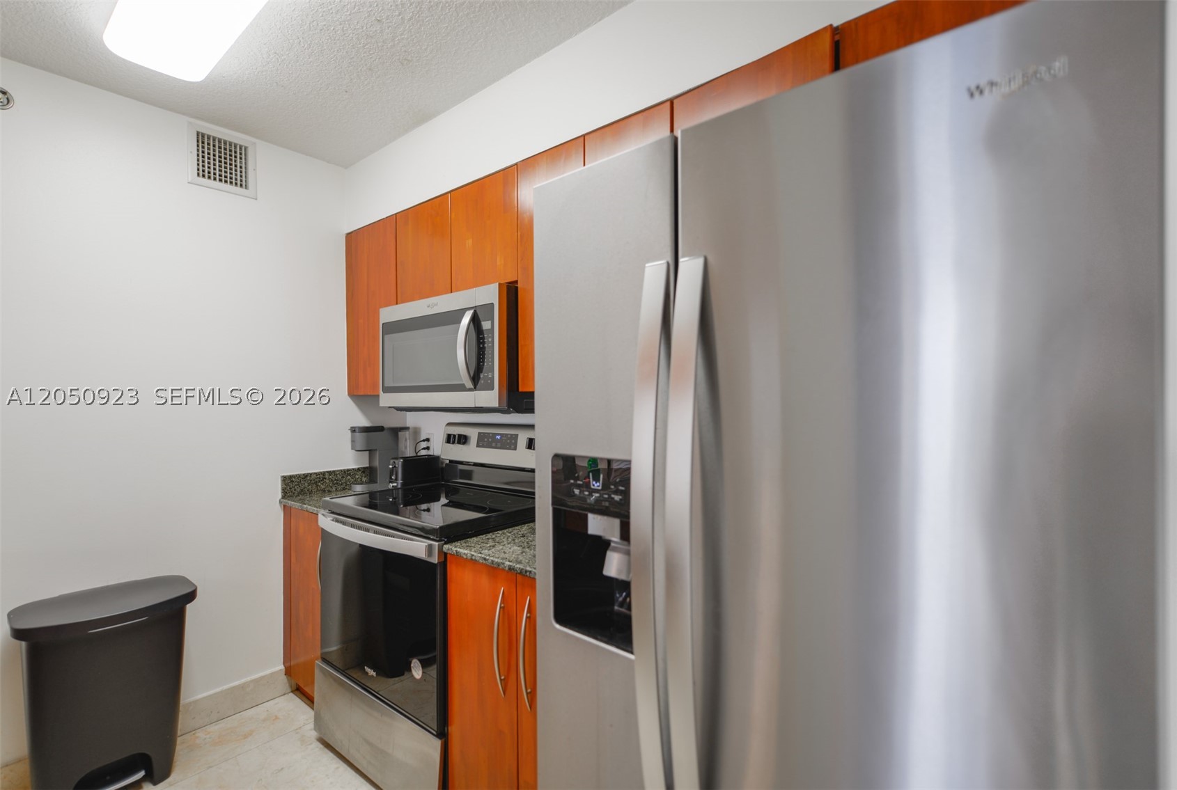 1200 Brickell Bay Dr #2324, Miami FL 33131
