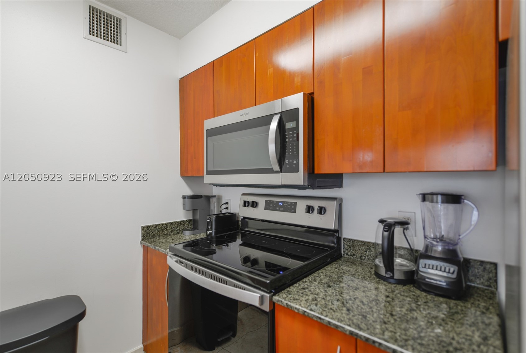 1200 Brickell Bay Dr #2324, Miami FL 33131