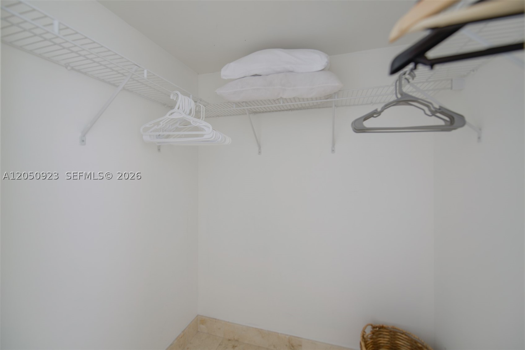 1200 Brickell Bay Dr #2324, Miami FL 33131