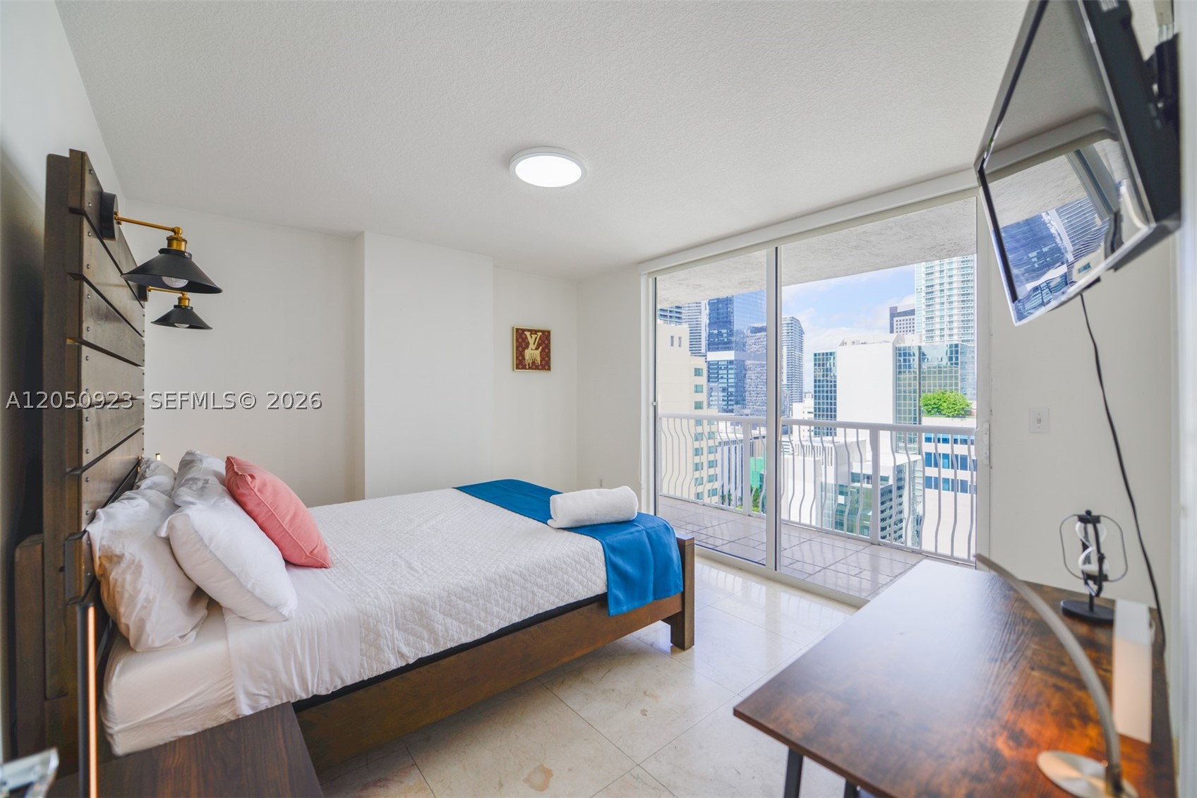 1200 Brickell Bay Dr #2324, Miami FL 33131