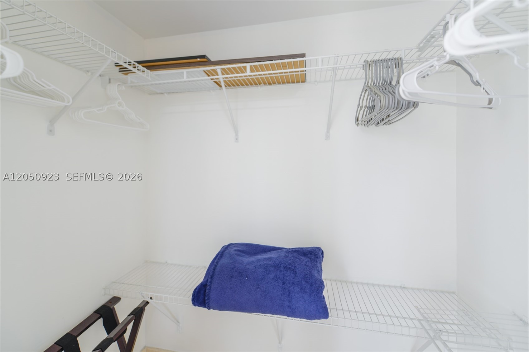 1200 Brickell Bay Dr #2324, Miami FL 33131