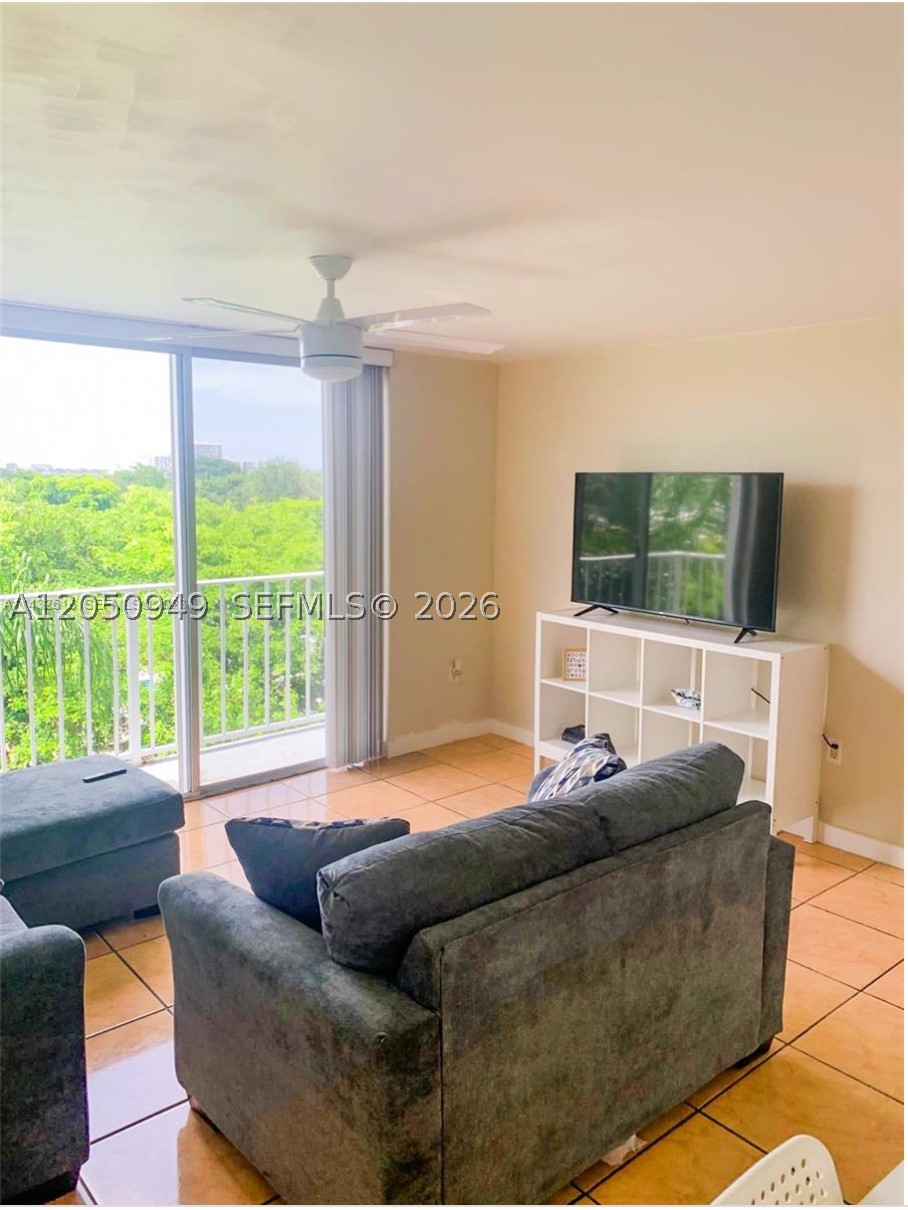 1740 NW N River Dr #623, Miami FL 33125
