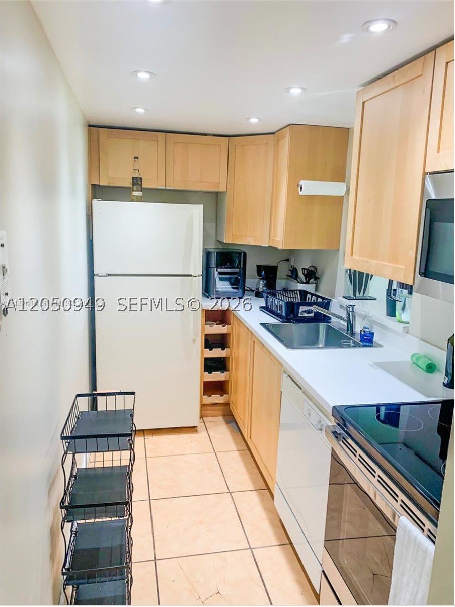 1740 NW N River Dr #623, Miami FL 33125