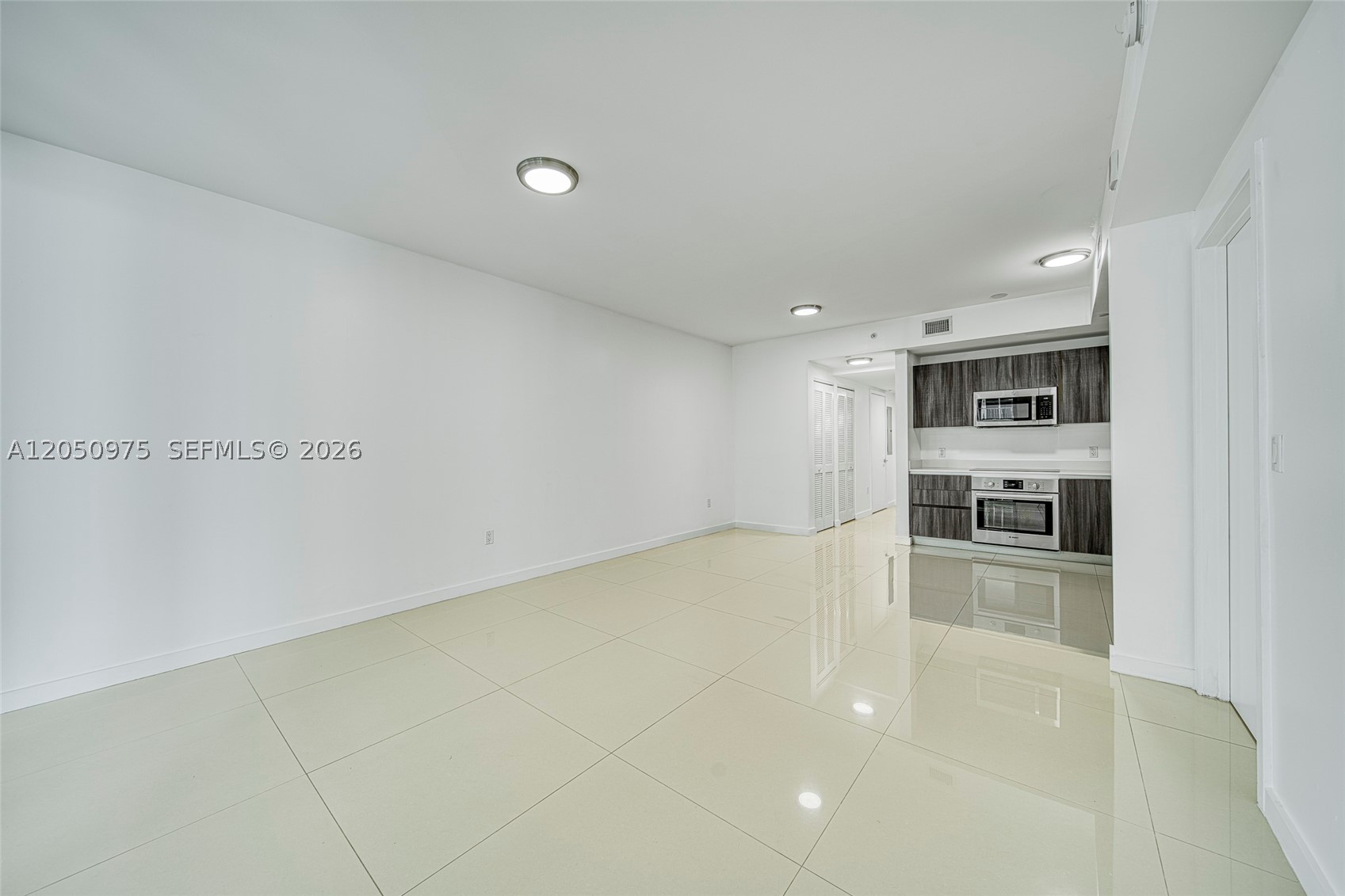 488 NE 18th St #2002, Miami FL 33132