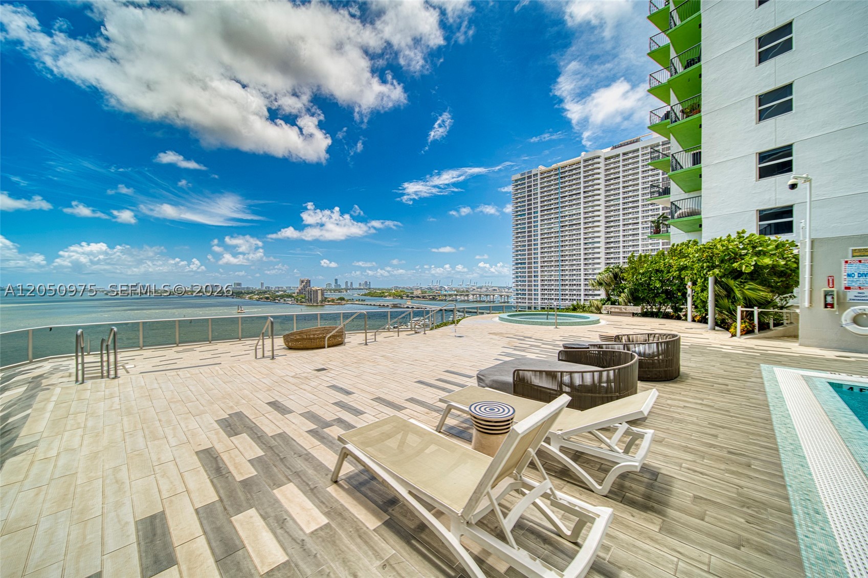 488 NE 18th St #2002, Miami FL 33132