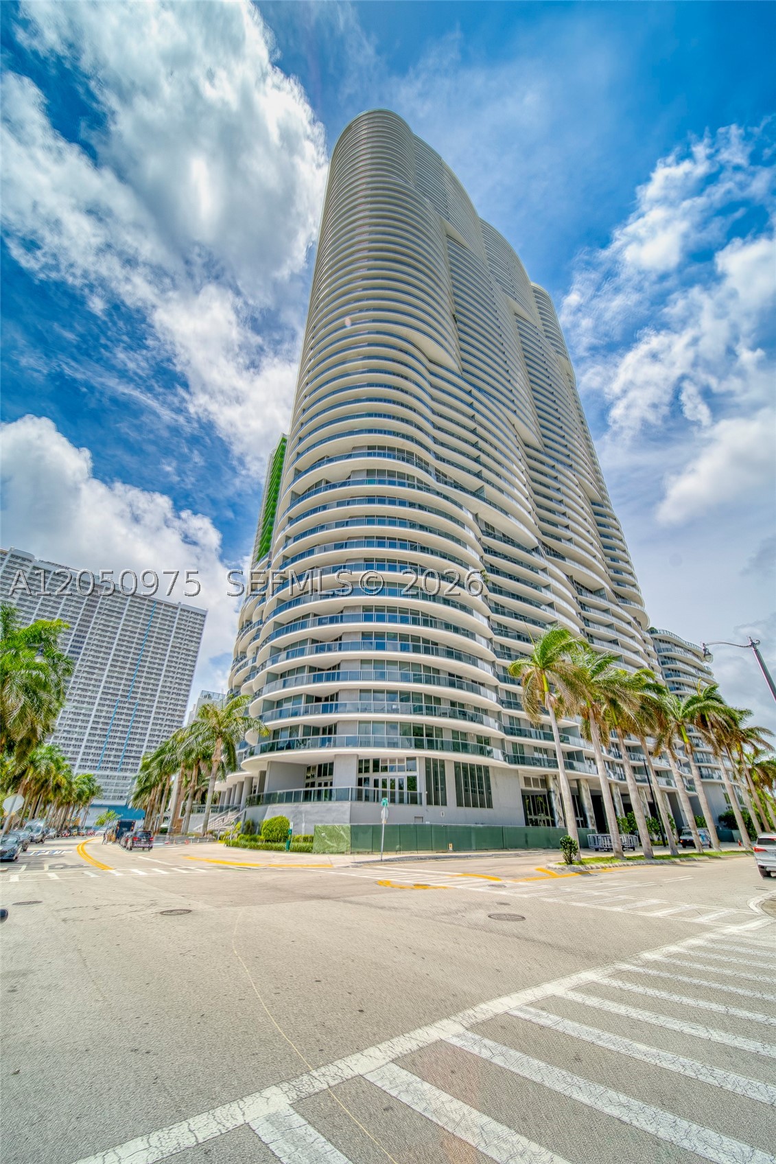 488 NE 18th St #2002, Miami FL 33132