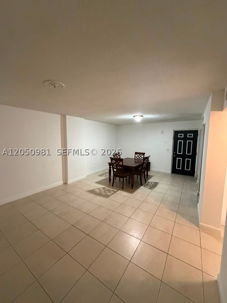 8200 SW 210th St #303, Cutler Bay FL 33189