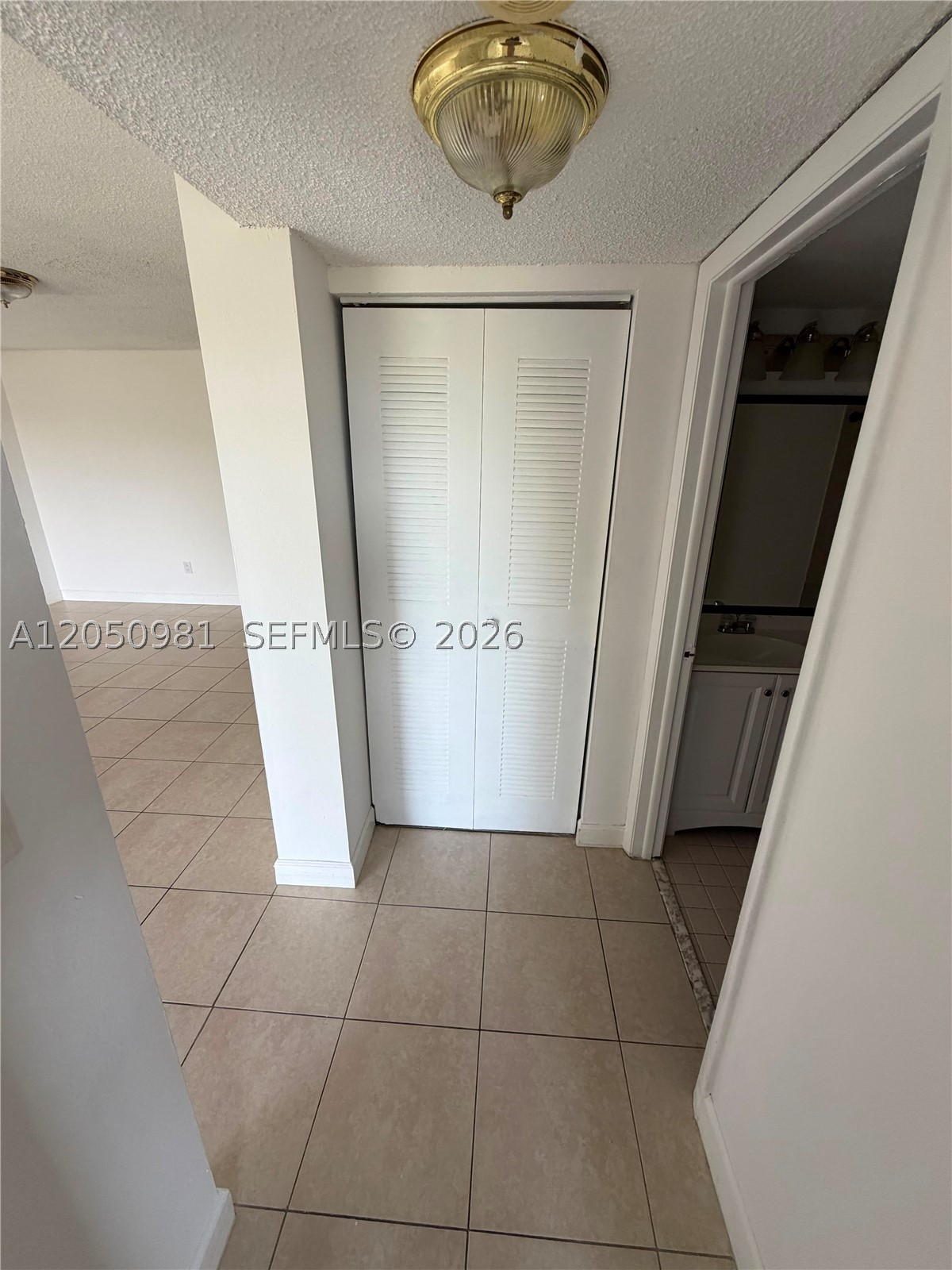 8200 SW 210th St #303, Cutler Bay FL 33189