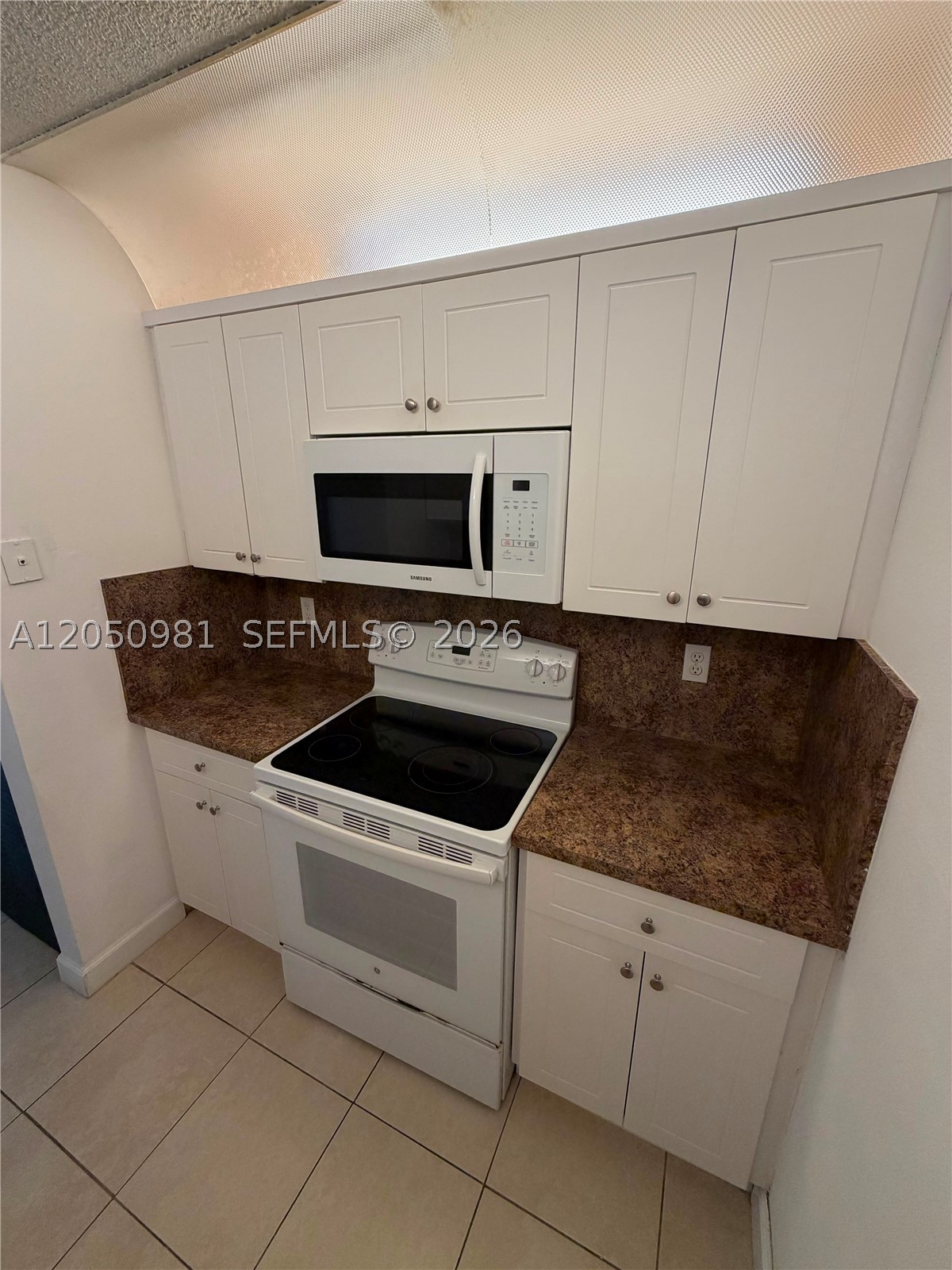 8200 SW 210th St #303, Cutler Bay FL 33189
