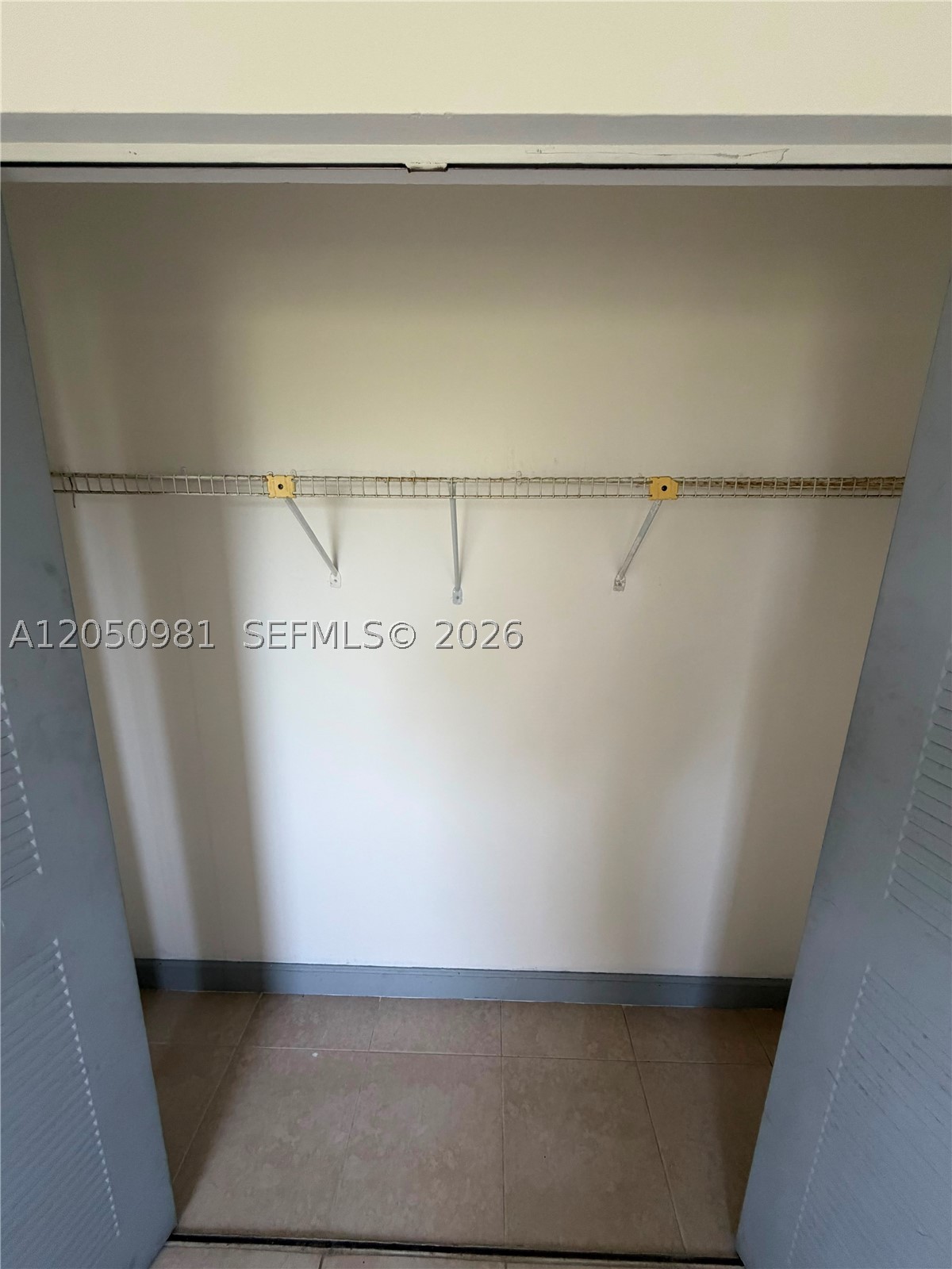 8200 SW 210th St #303, Cutler Bay FL 33189