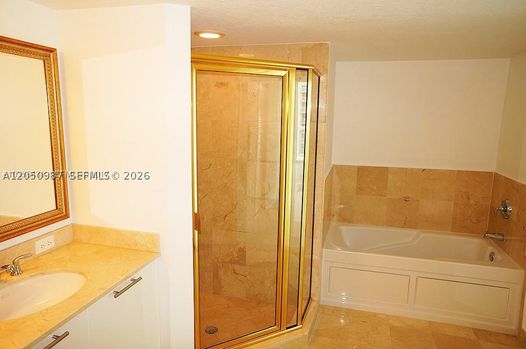 1800 N Bayshore Dr #3014, Miami FL 33132