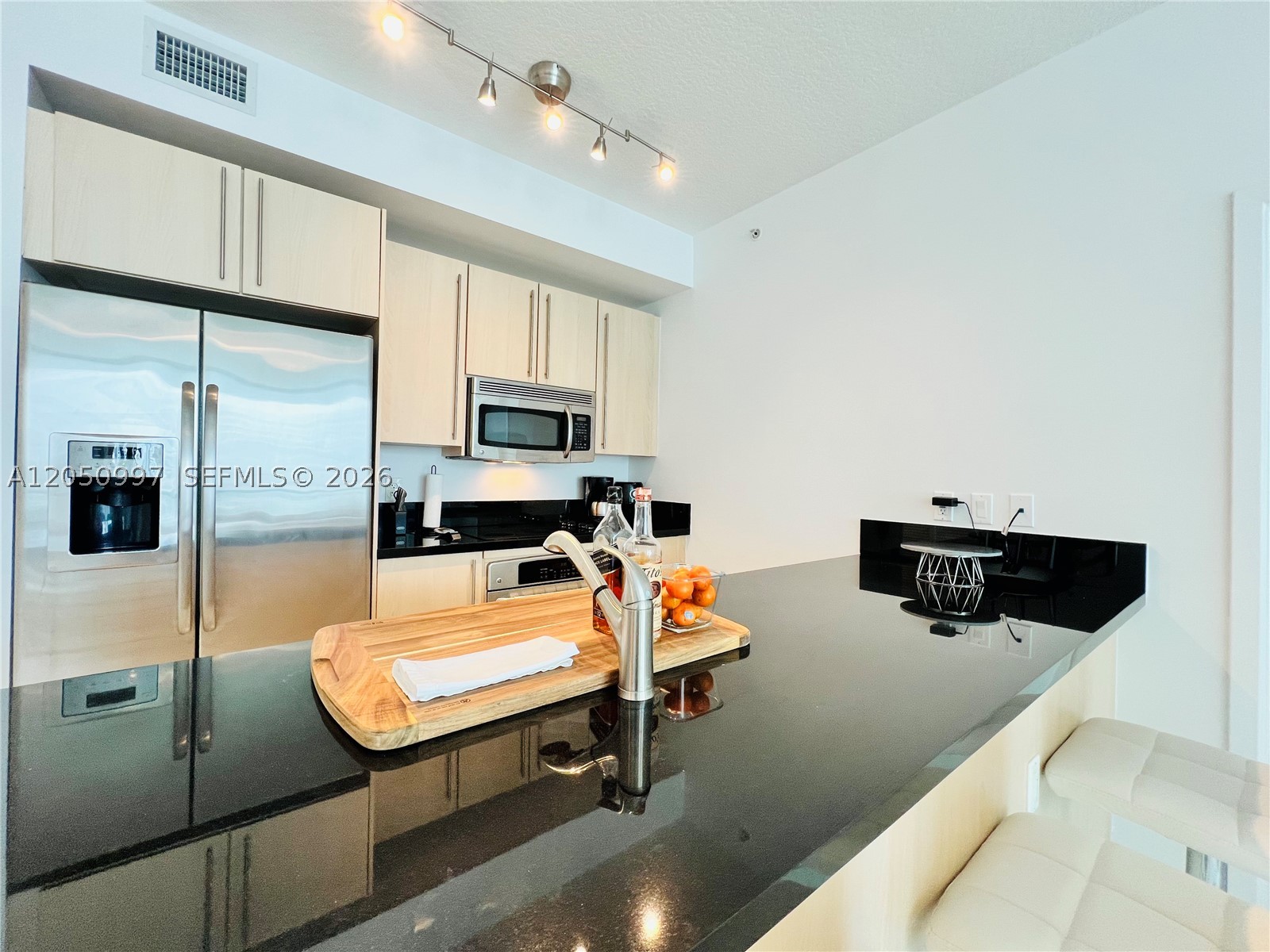 79 SW 12th St #1510-S, Miami FL 33130