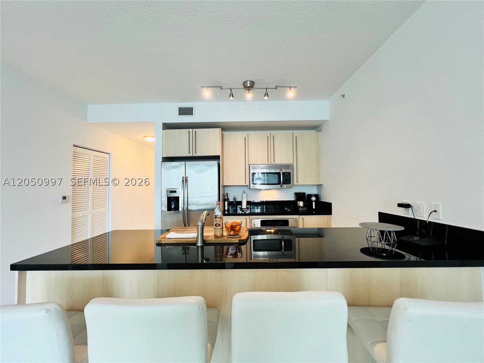 79 SW 12th St #1510-S, Miami FL 33130