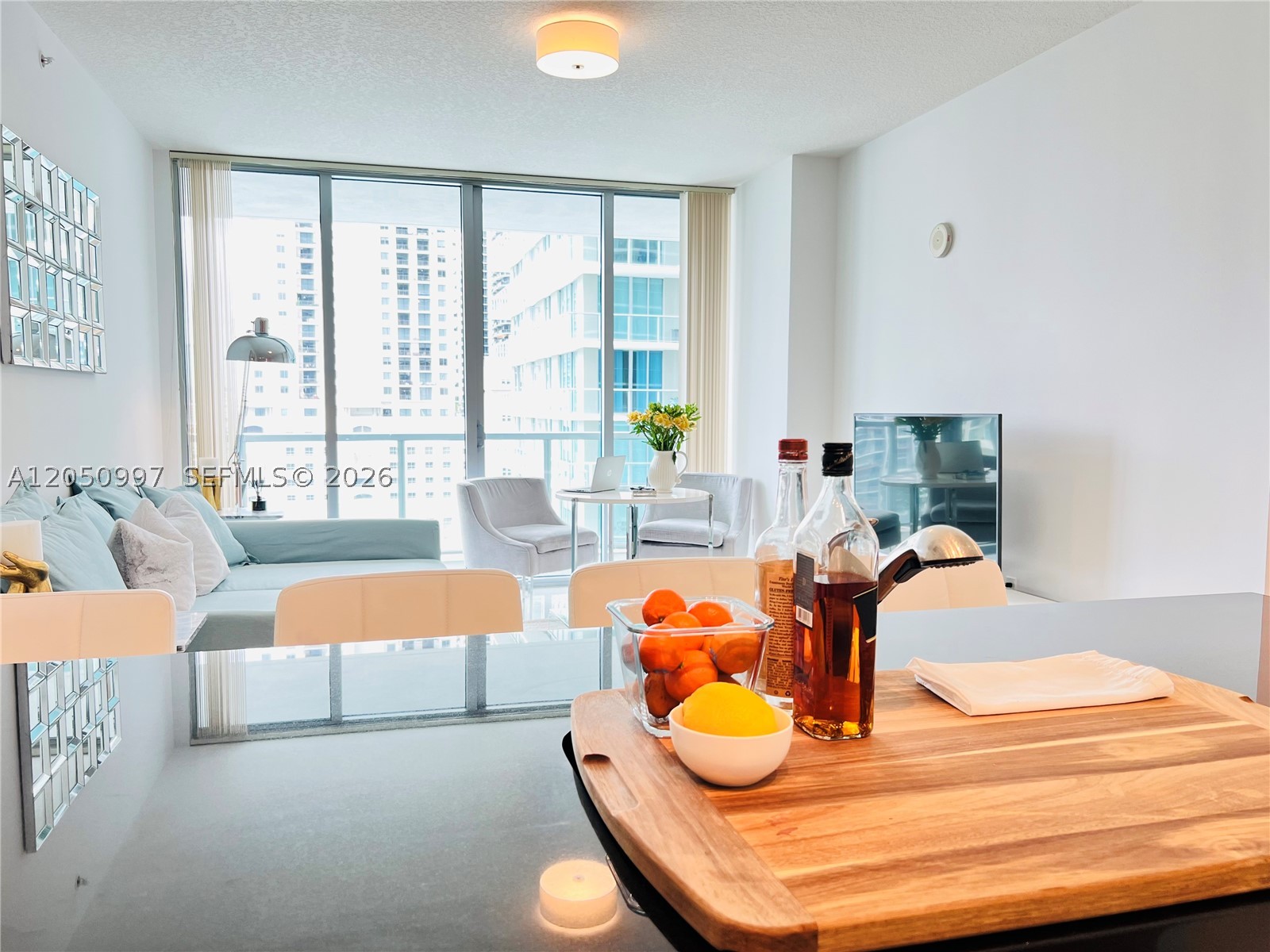 79 SW 12th St #1510-S, Miami FL 33130