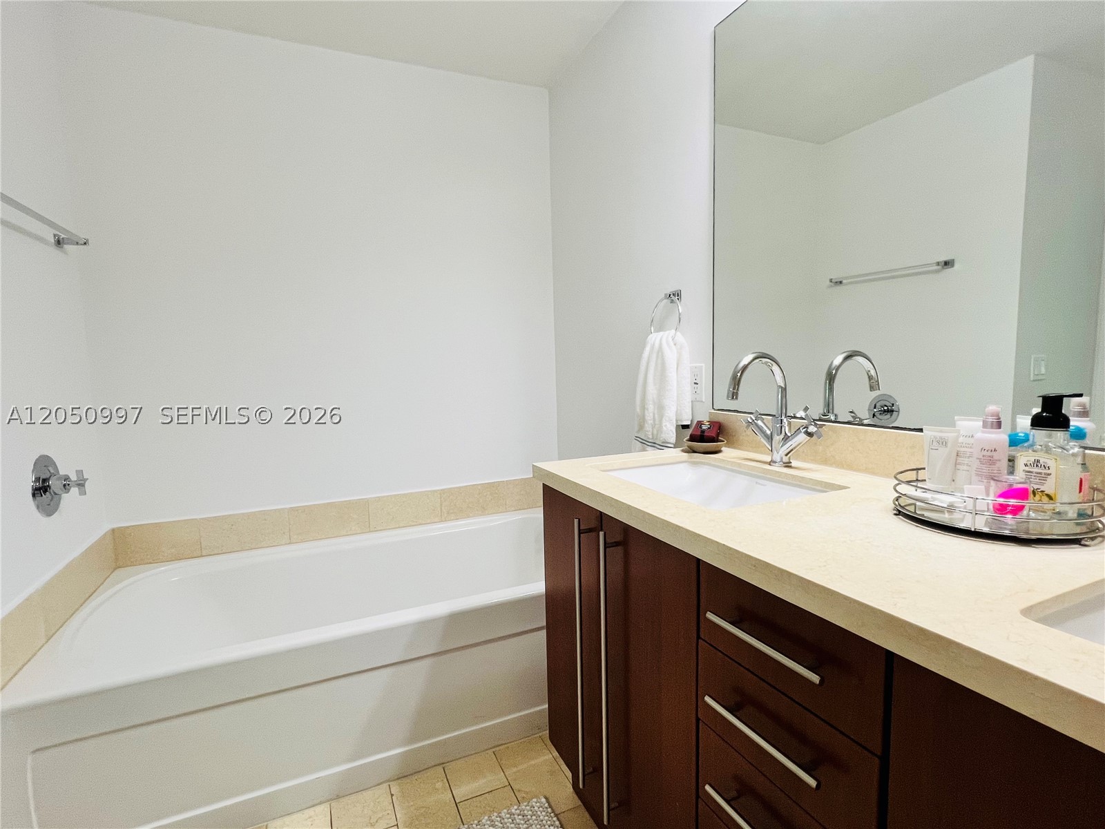 79 SW 12th St #1510-S, Miami FL 33130
