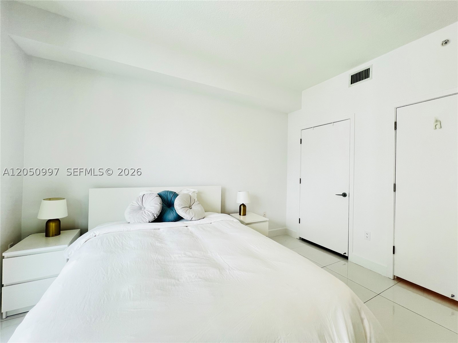 79 SW 12th St #1510-S, Miami FL 33130