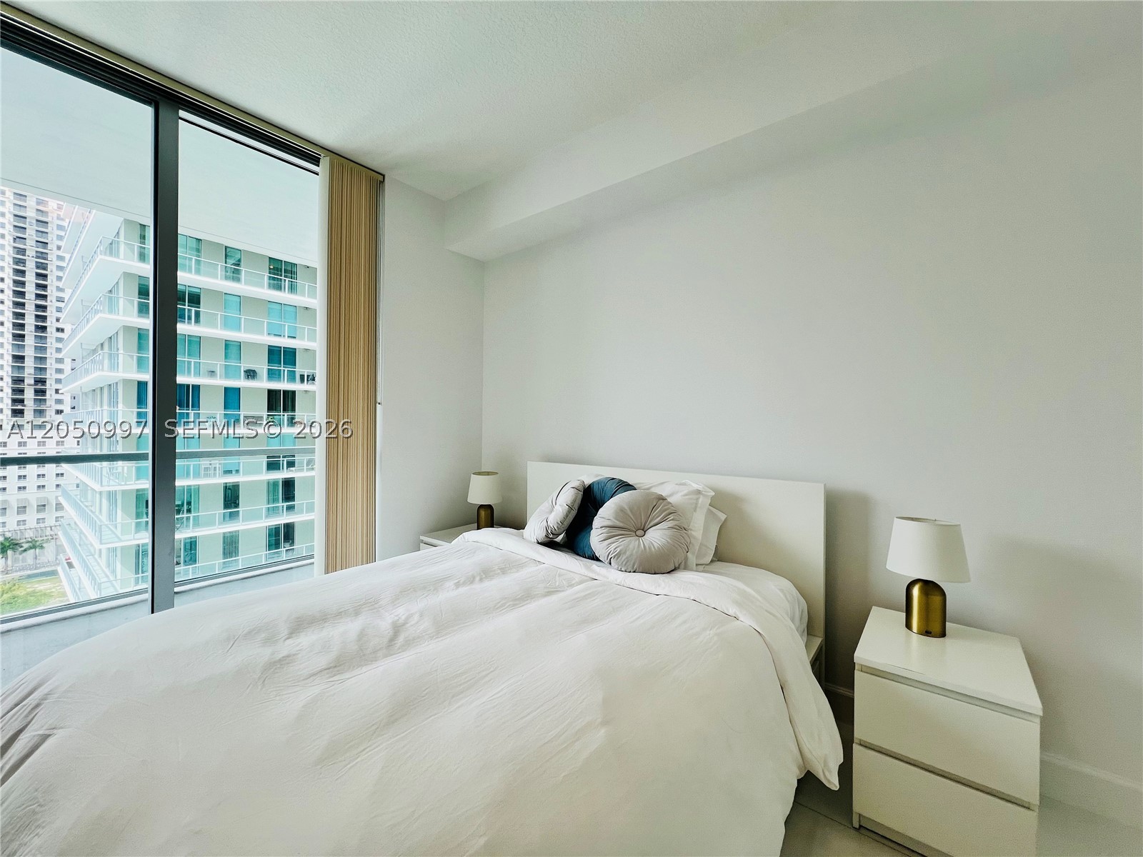 79 SW 12th St #1510-S, Miami FL 33130
