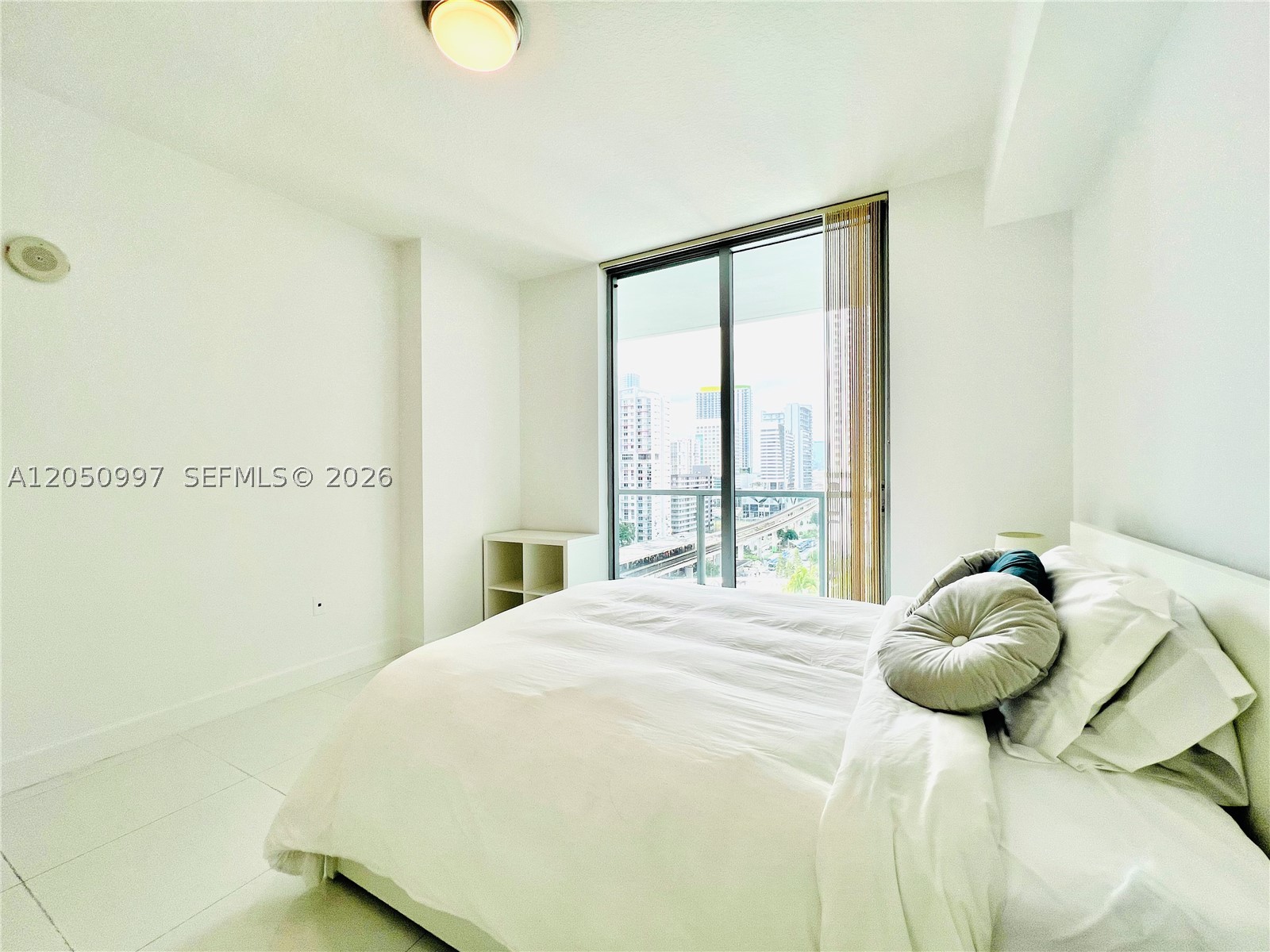 79 SW 12th St #1510-S, Miami FL 33130