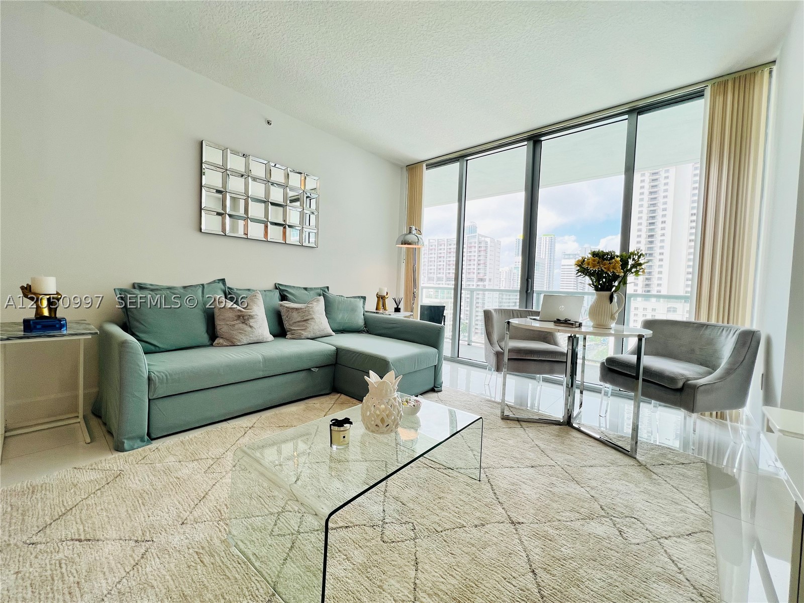 79 SW 12th St #1510-S, Miami FL 33130