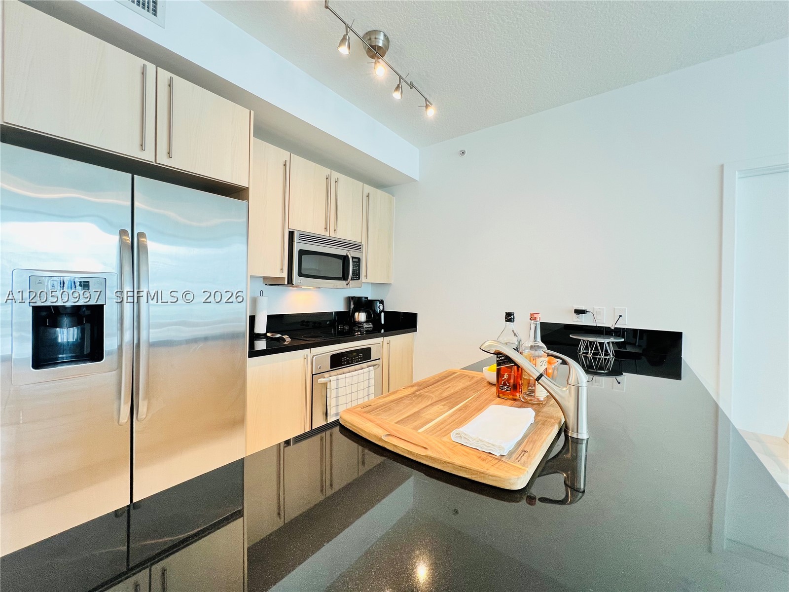 79 SW 12th St #1510-S, Miami FL 33130