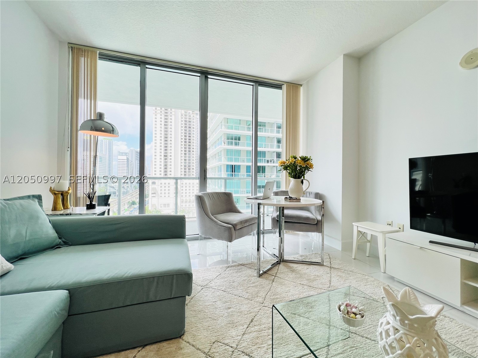 79 SW 12th St #1510-S, Miami FL 33130