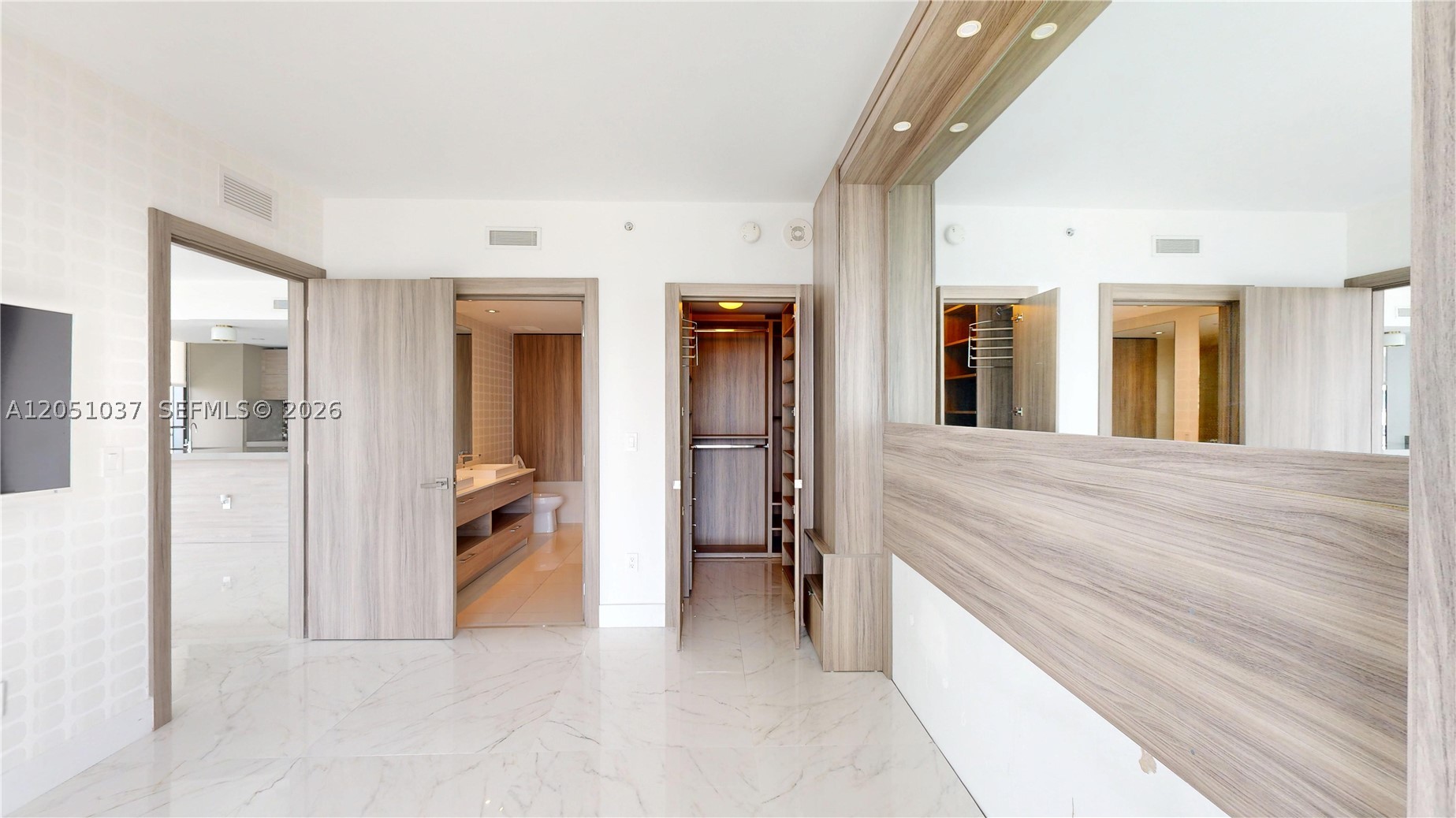 1300 S Miami Ave #3106, Miami FL 33130