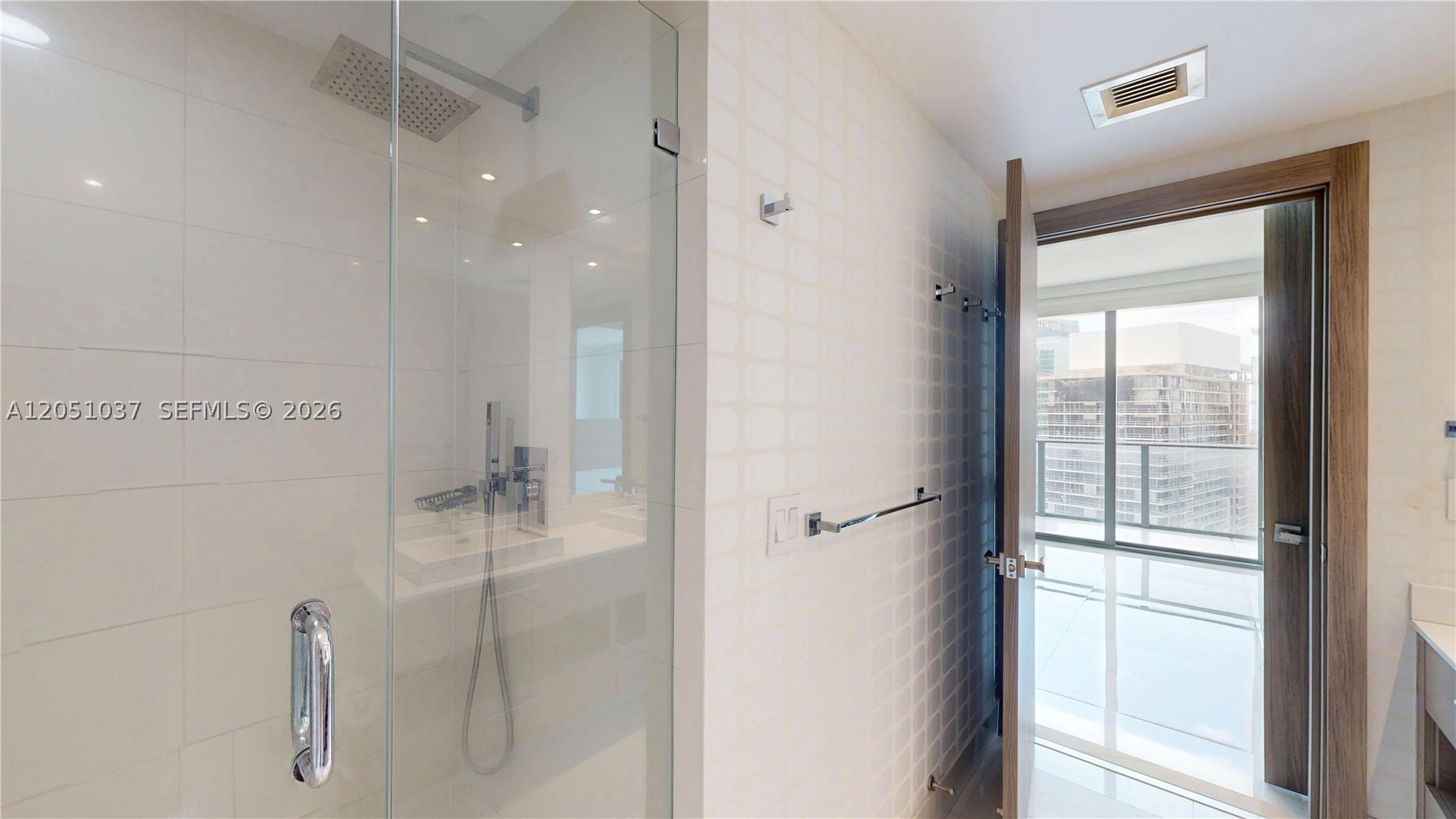 1300 S Miami Ave #3106, Miami FL 33130