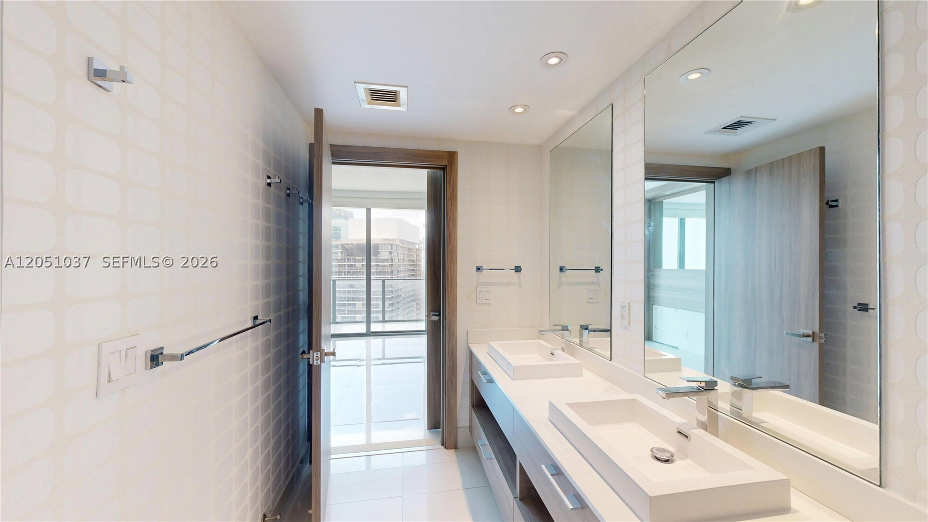 1300 S Miami Ave #3106, Miami FL 33130