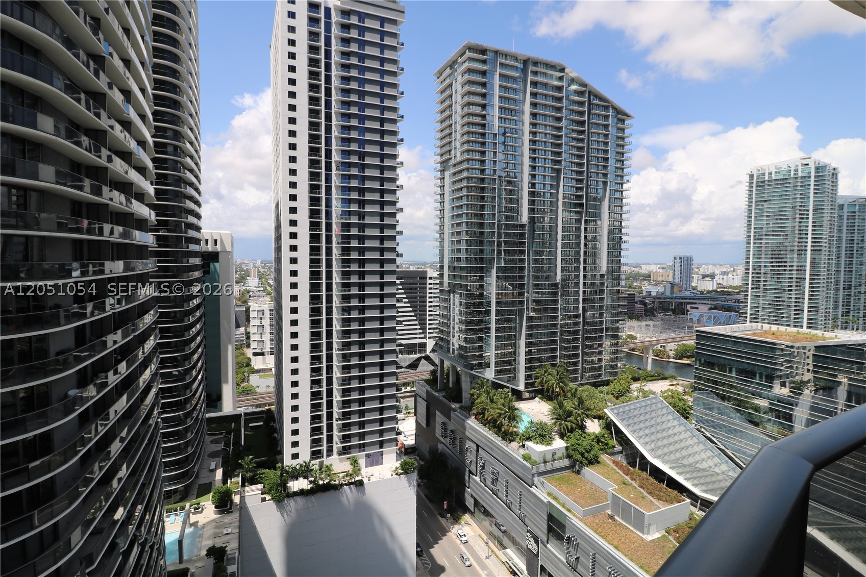 801 S Miami Ave #2601, Miami FL 33130
