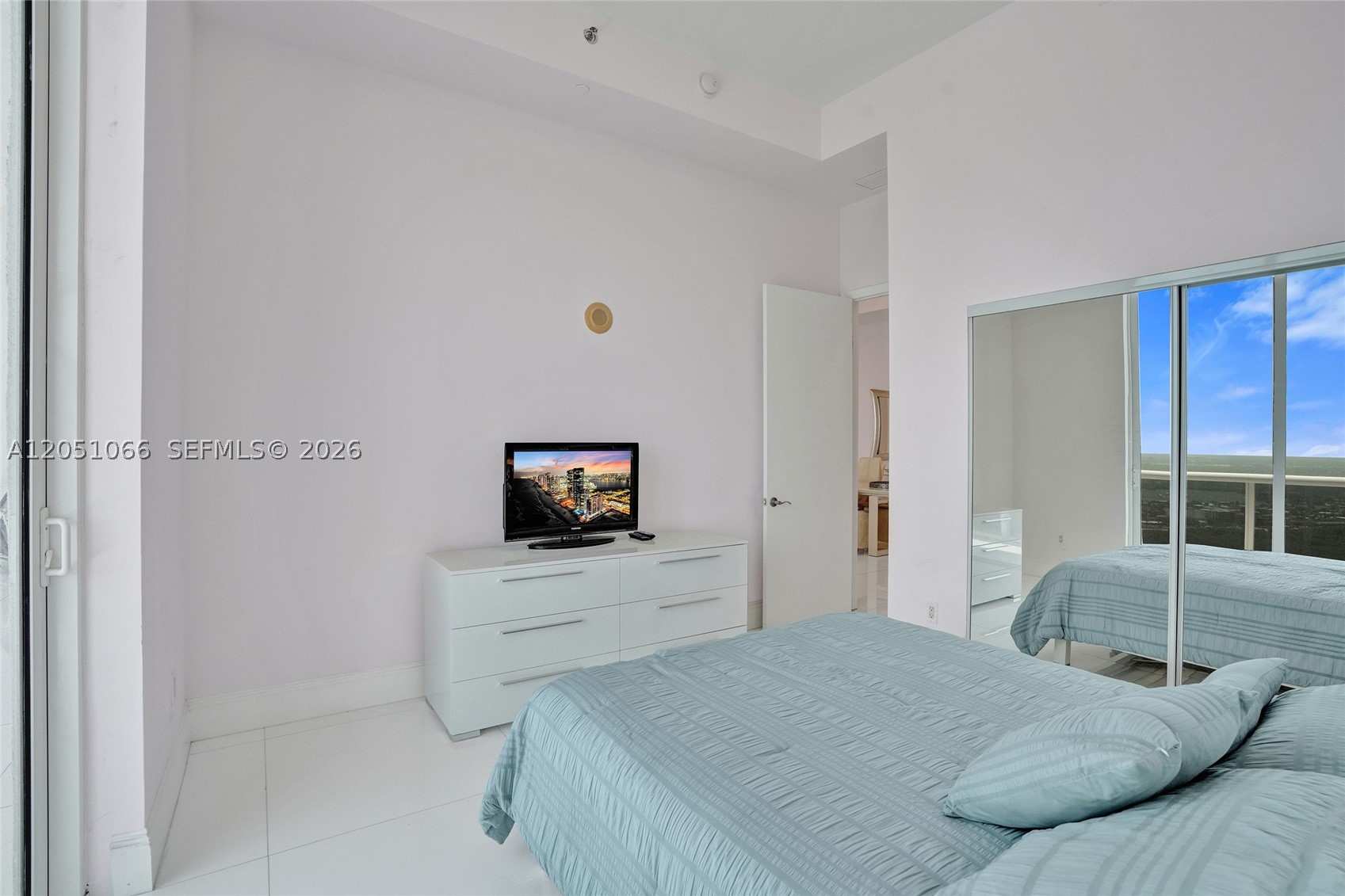 16001 Collins Ave #4305, Sunny Isles Beach FL 33160