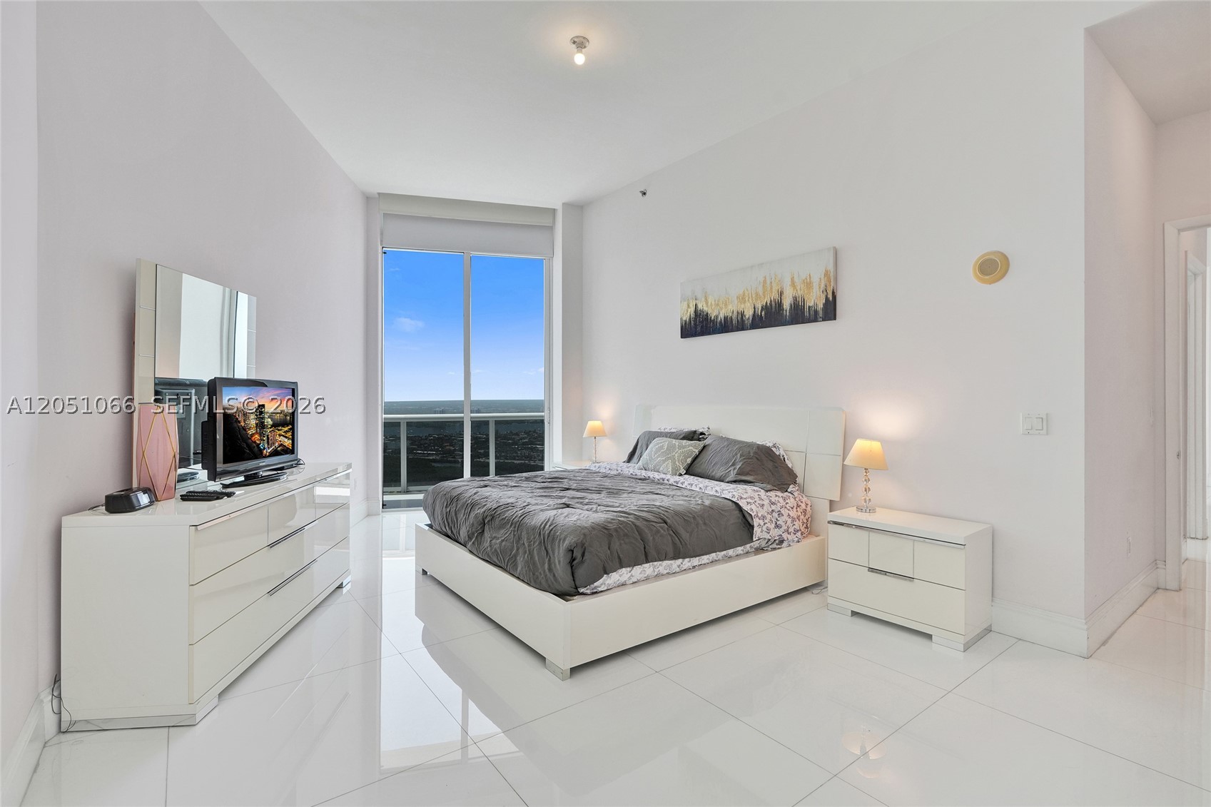 16001 Collins Ave #4305, Sunny Isles Beach FL 33160