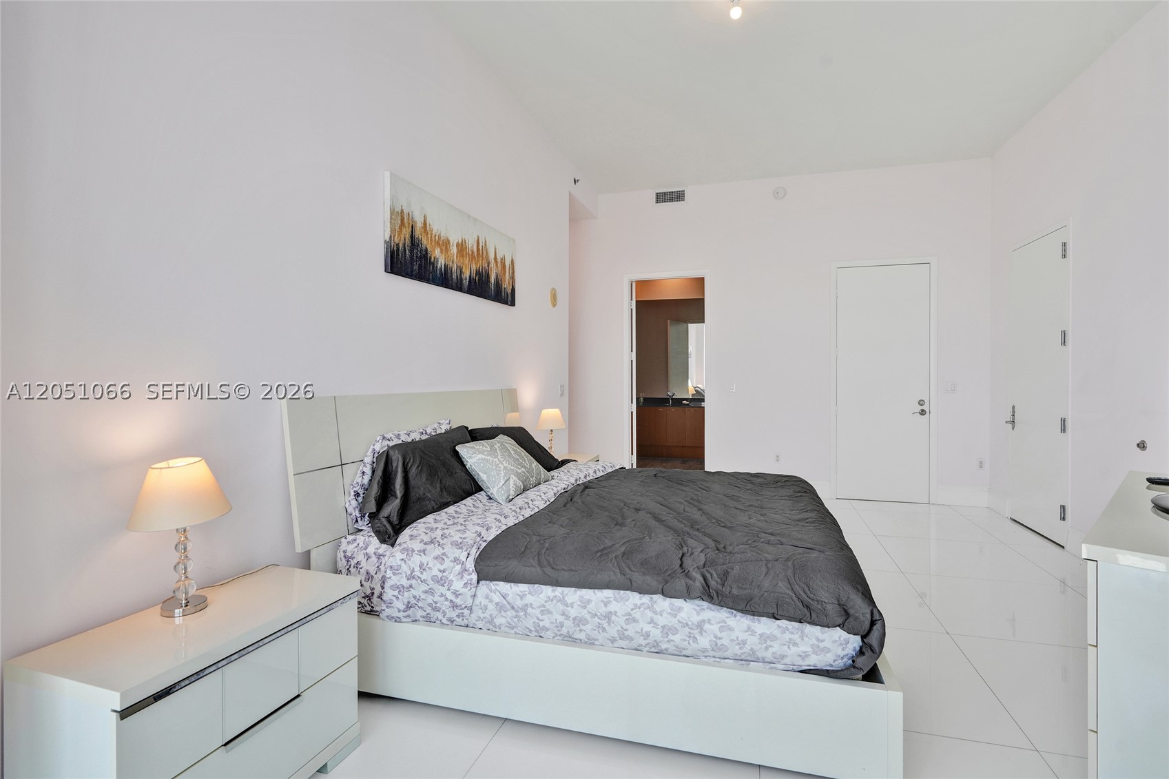 16001 Collins Ave #4305, Sunny Isles Beach FL 33160