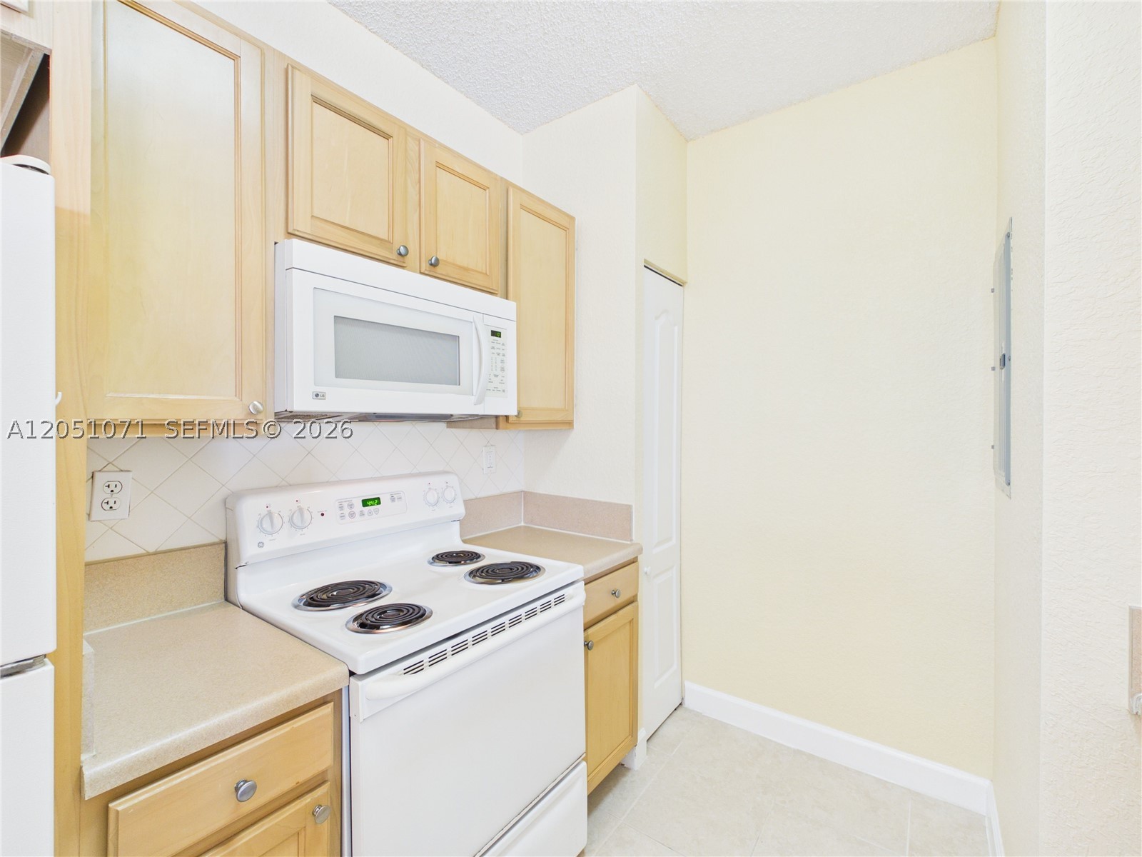 6001 SW 70th St #502, South Miami FL 33143