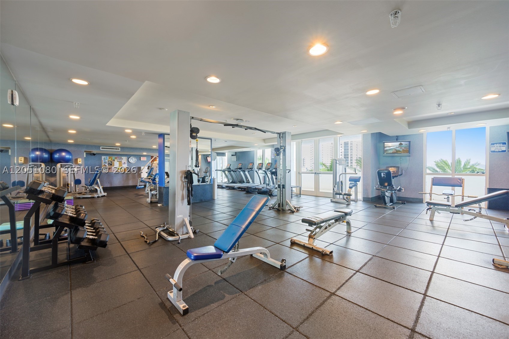 7910 Harbor Island Dr #402, North Bay Village FL 33141