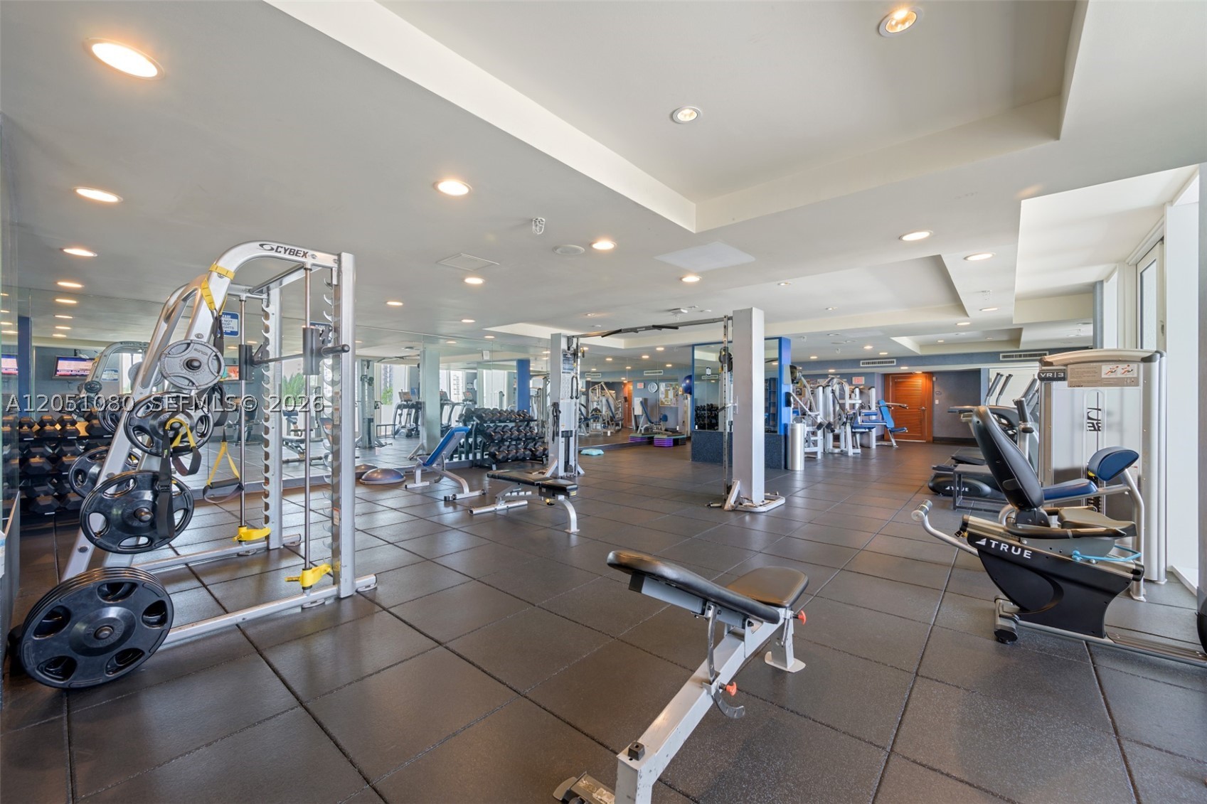 7910 Harbor Island Dr #402, North Bay Village FL 33141