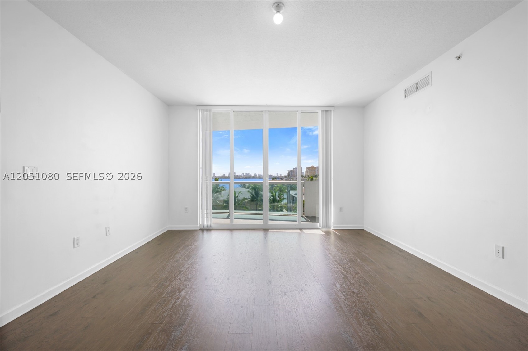 7910 Harbor Island Dr #402, North Bay Village FL 33141