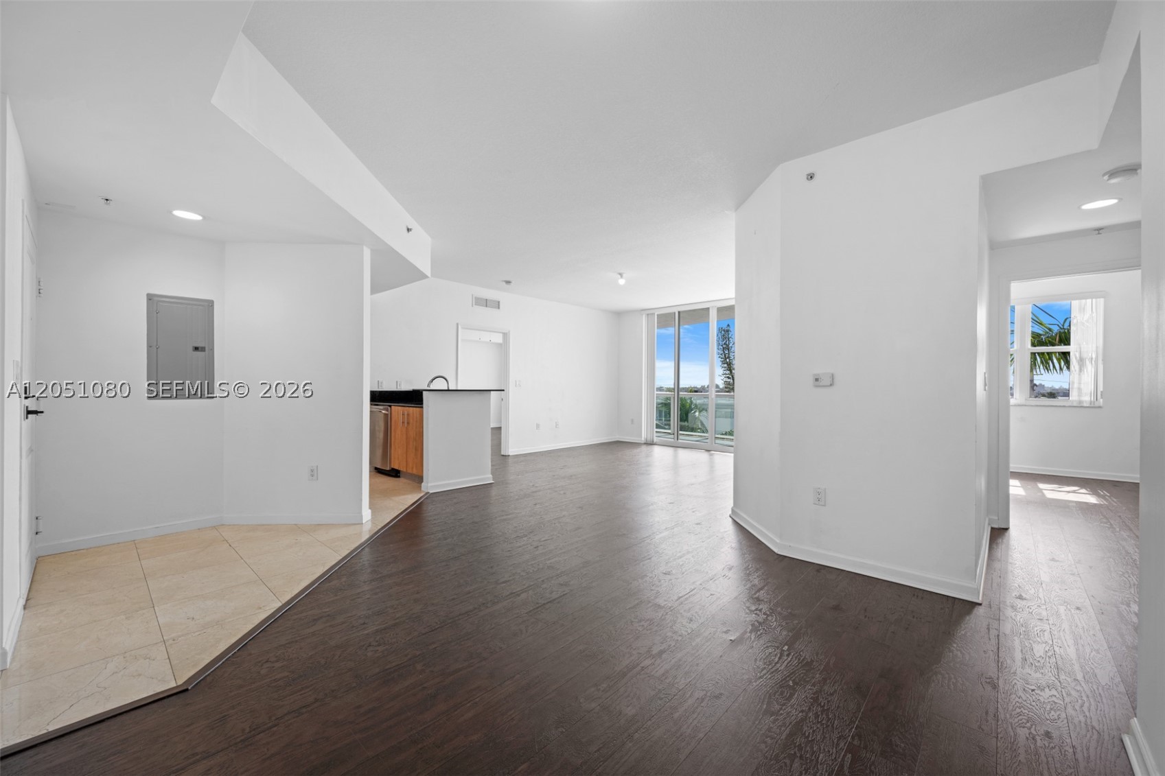 7910 Harbor Island Dr #402, North Bay Village FL 33141