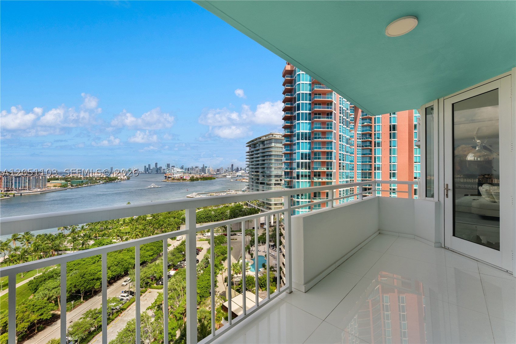 400 S Pointe Dr #1805, Miami Beach FL 33139