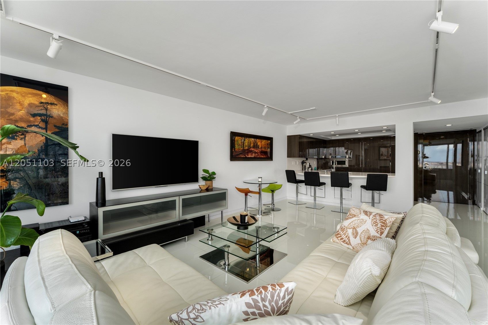 400 S Pointe Dr #1805, Miami Beach FL 33139