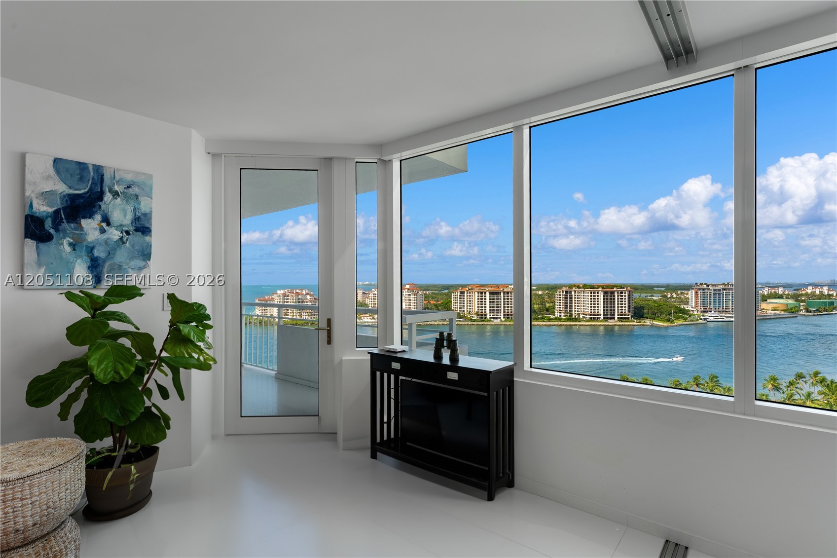 400 S Pointe Dr #1805, Miami Beach FL 33139