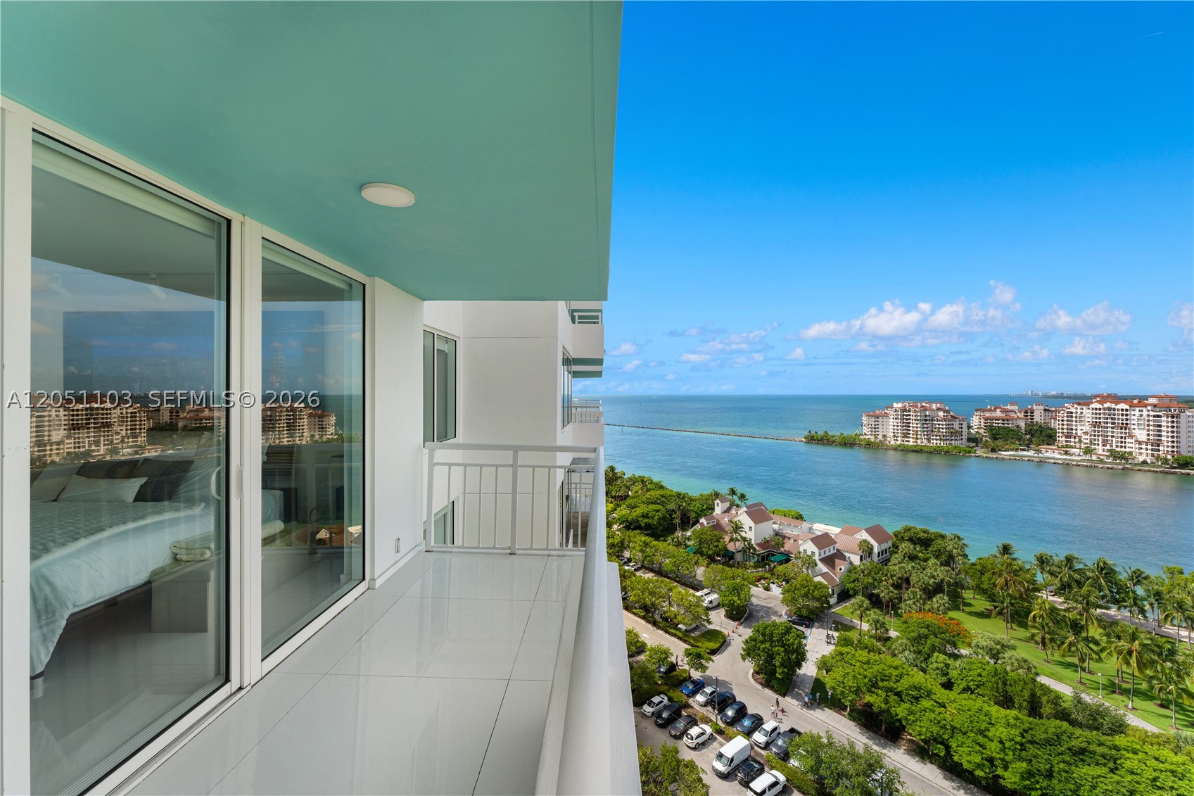 400 S Pointe Dr #1805, Miami Beach FL 33139