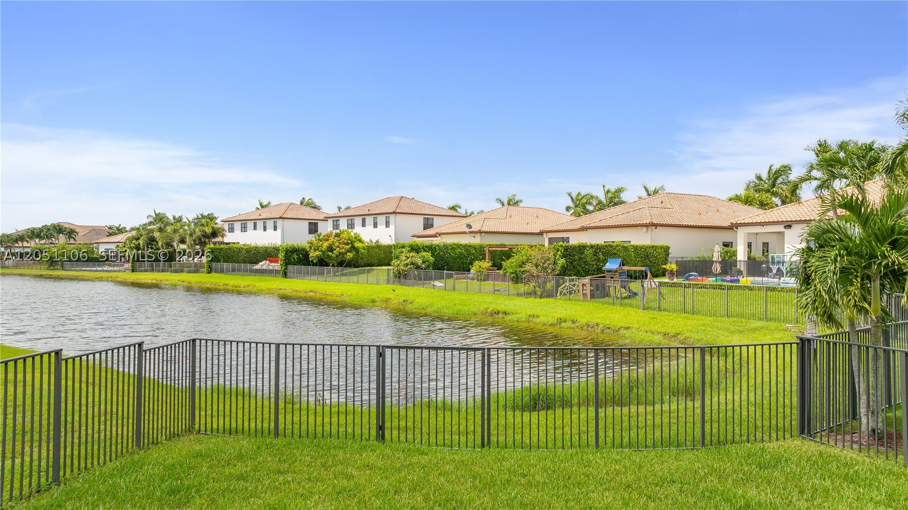 8420 NW 33rd St, Cooper City FL 33024