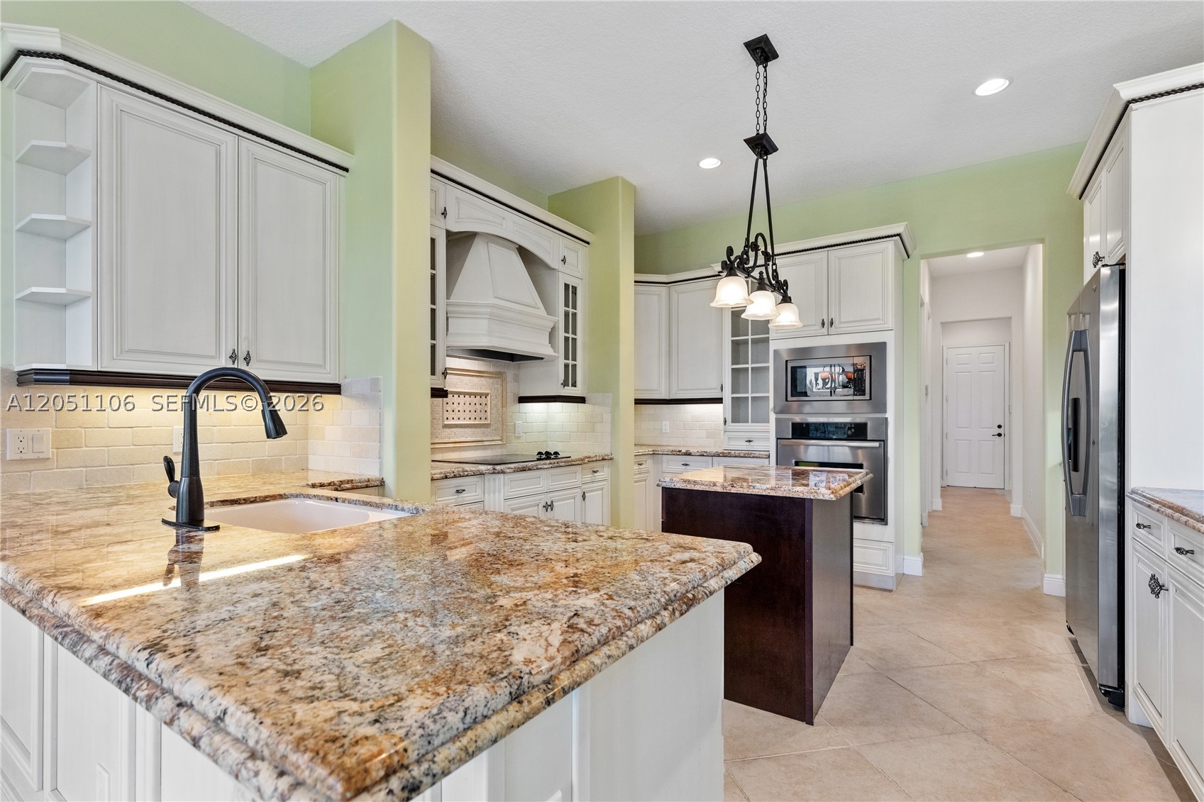 8420 NW 33rd St, Cooper City FL 33024