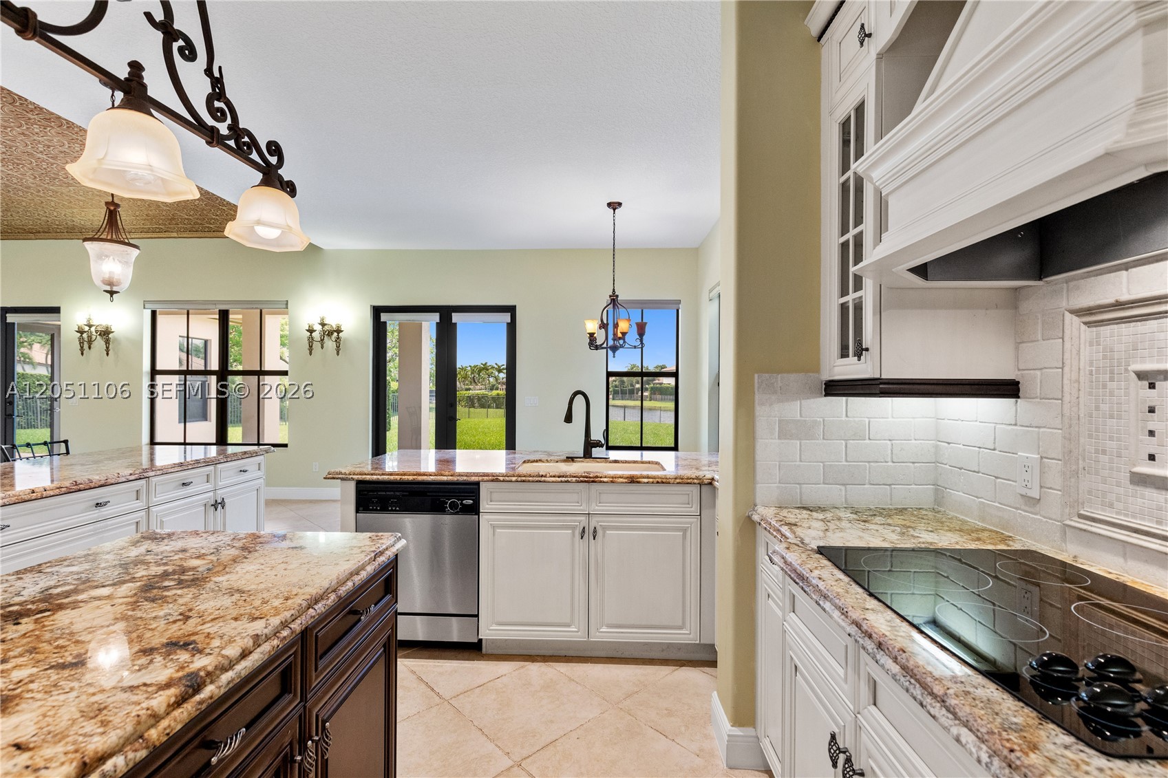 8420 NW 33rd St, Cooper City FL 33024